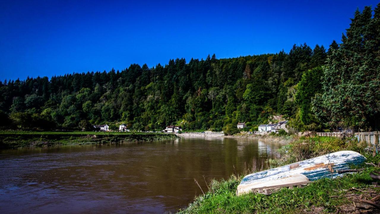 Parva Farmhouse Riverside Guesthouse Tintern Exteriör bild