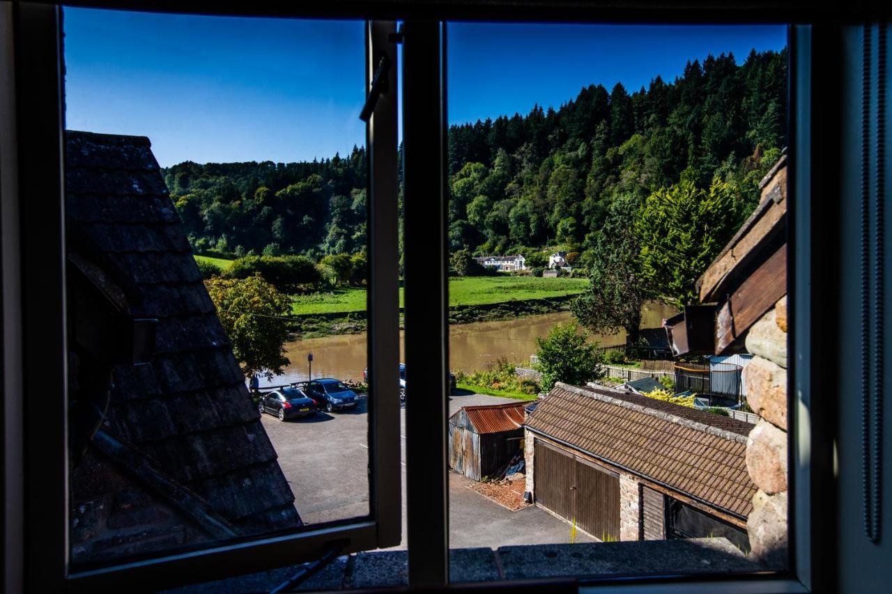 Parva Farmhouse Riverside Guesthouse Tintern Exteriör bild